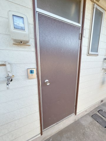 奥田アパートメントⅡの玄関