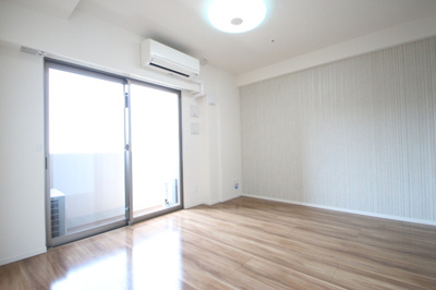 【居間・リビング】 | リーブル 博多駅前 | 1101 ＬＤＫ/10.7帖