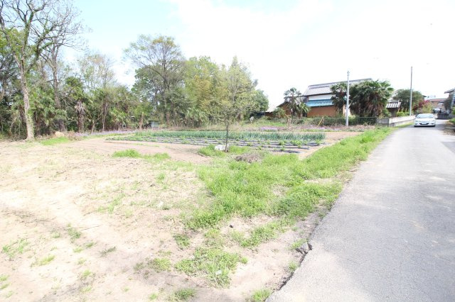 川島町牛ヶ谷戸　建築条件なし売地　「川越駅」バス26分　敷地163坪　敷地の外観