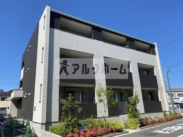 ドミソレイユⅣの外観