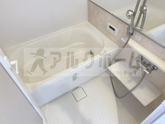 ドミソレイユⅢの浴室