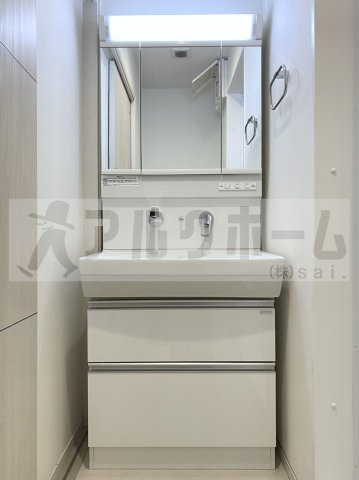 ドミソレイユⅢの独立洗面台