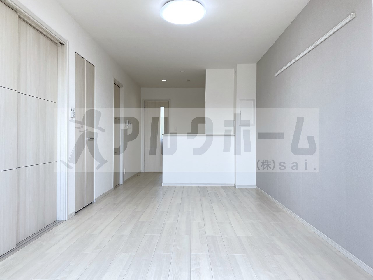 ドミソレイユⅢの居間・リビング