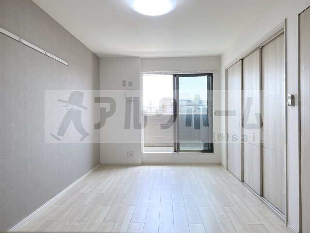 ドミソレイユⅢの居間・リビング