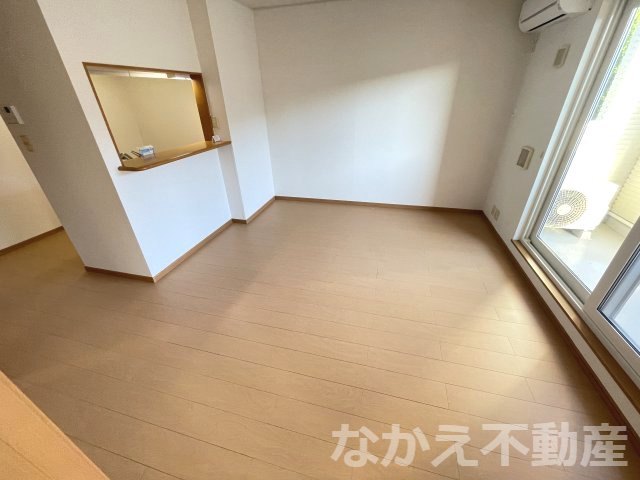 【居間・リビング】 | こちらのリビングで趣味の時間をお楽しみください