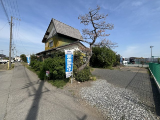 【前面道路含む現地写真】