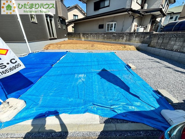 蓮田市椿山　新築一戸建て　リーブルガーデン　01の駐車場|並列2台分の駐車スペースあり(^^)/