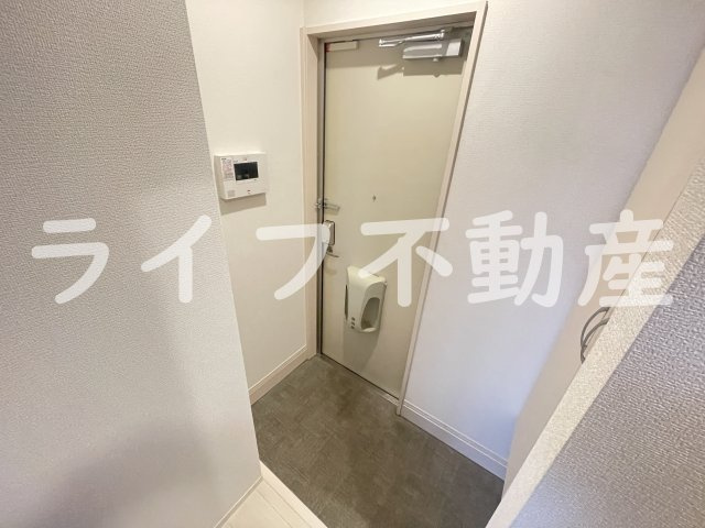 セントコリーヌ E棟の玄関|シンプルで使いやすい玄関です