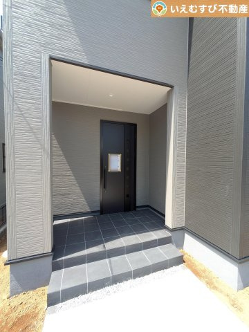 Livele Garden.S　熊谷石原第9のエントランス