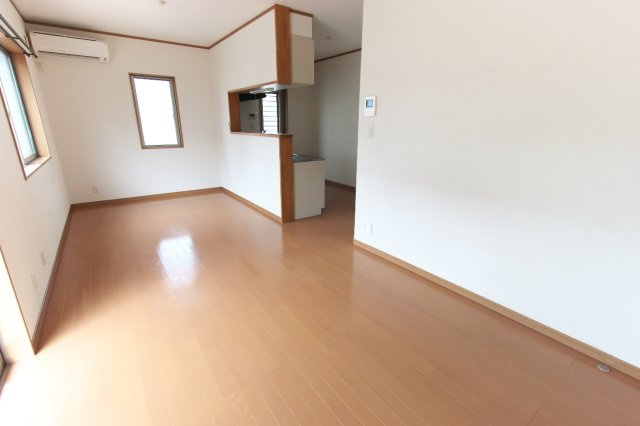 保田一戸建ての居間・リビング