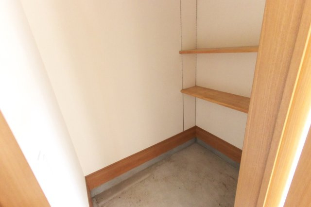 保田一戸建ての収納