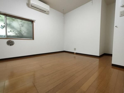 【居間・リビング】 | ヴィラ泉町