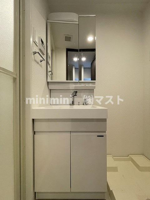 S-RESIDENCE大阪同心の洗面所