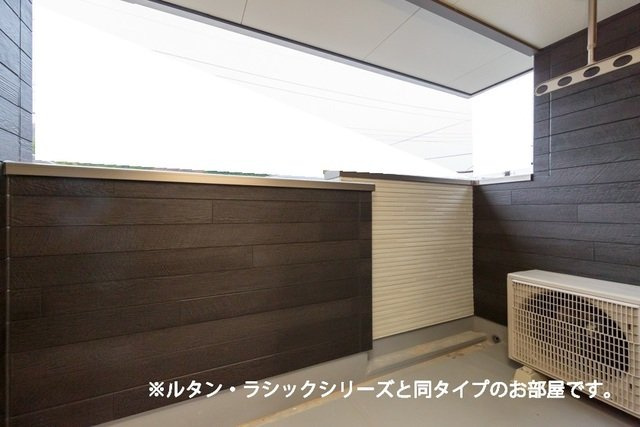 ラテ　ルーナのバルコニー