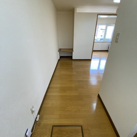 アリコベールＣ棟の居間・リビング|おしゃれなリビングです