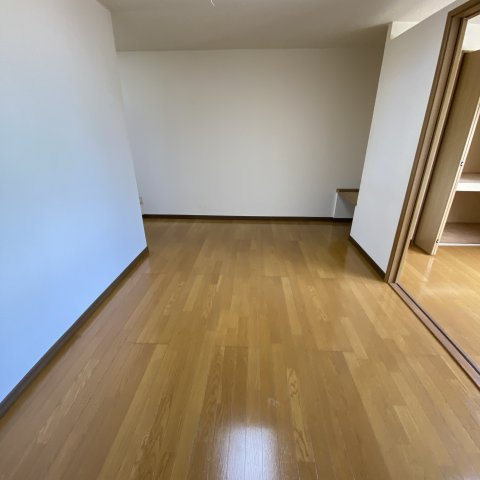 アリコベールＣ棟の居間・リビング|ゆったり過ごせる居間です