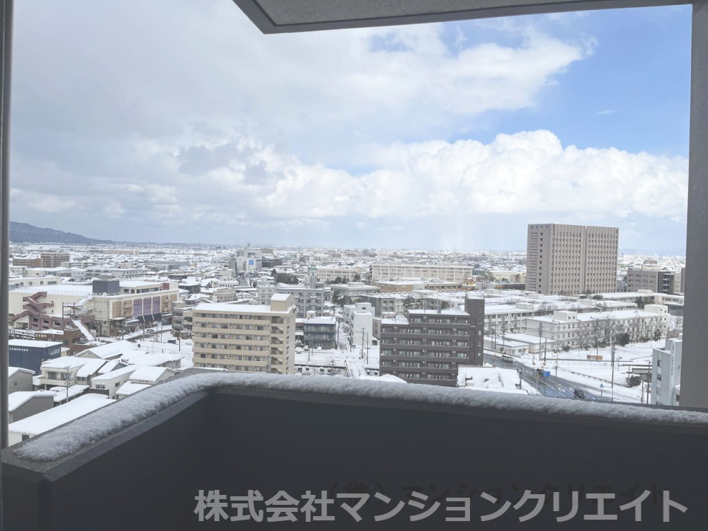 レーベン福井 THE GRAND MARKSの展望|北向きバルコニー最上階からの眺望

