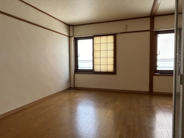フジビルの居間・リビング