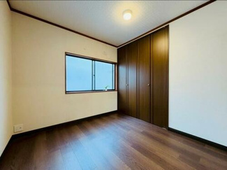 【洋室】 | 松ヶ崎柳井田町　中古戸建【令和8年2月一部リフォーム済み】