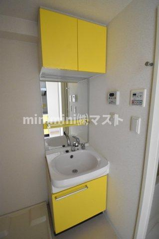 プレサンス天満ステーションフロントの洗面所