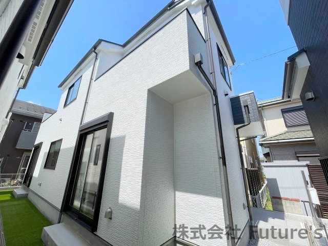 三郷市新和2丁目　新築戸建　全3棟　1号棟の外観|南側から見た外観写真です