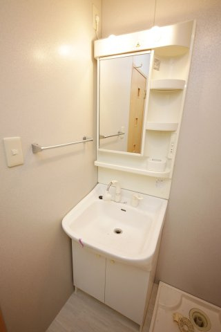 リビングタウン乙田 Ｃの独立洗面台