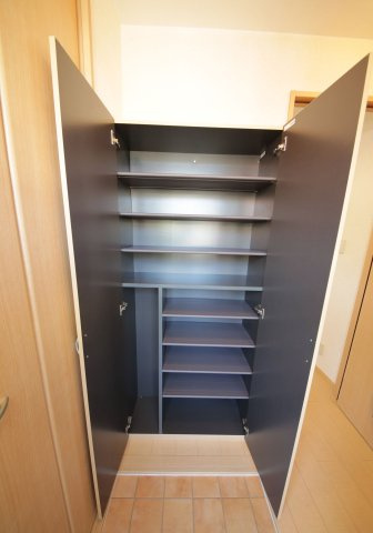 リビングタウン乙田 Ｃの収納