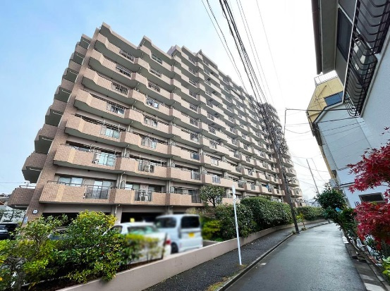 朝日パリオ鐘ケ淵の外観