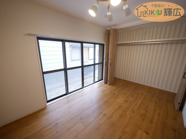 【洋室】 | 加古川市平岡町一色　中古戸建 | 新築並みの綺麗なお家をみにきませんか。