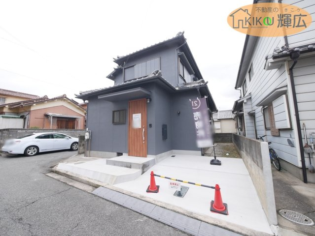 加古川市平岡町一色　中古戸建の外観
