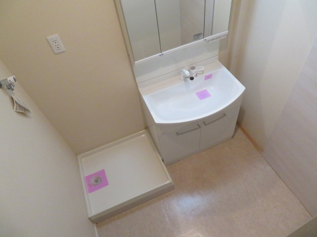 メゾンKOMAの洗面所