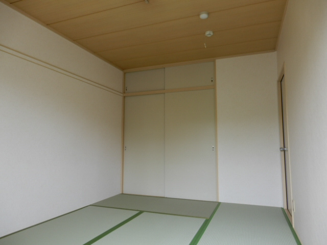 サンライフ西尾の子供部屋