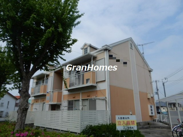 サンライフ西尾の外観