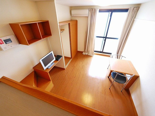 レオパレスプルメリアの洋室|個人の部屋や寝室として使える洋室です