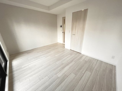 【洋室】 | プライマル新大阪（レジデンス新大阪キャトルセゾン） | 落ち着いた色調の洋室です