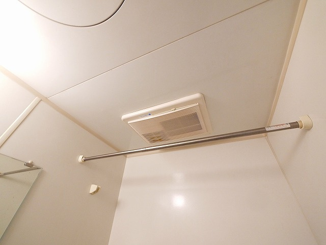 レオパレス佐保川の設備|浴室乾燥機です