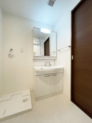 【洗面所】 | Cinnamon Court | 別号室の写真になります。現況優先。