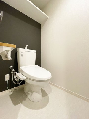 【トイレ】 | Cinnamon Court | 別号室の写真になります。現況優先。