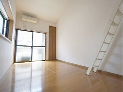 【居間・リビング】 | エスポアール西新 | 別号室の写真になります。現況優先。