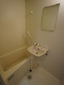 【浴室】 | エスポアール西新 | 別号室の写真になります。現況優先。