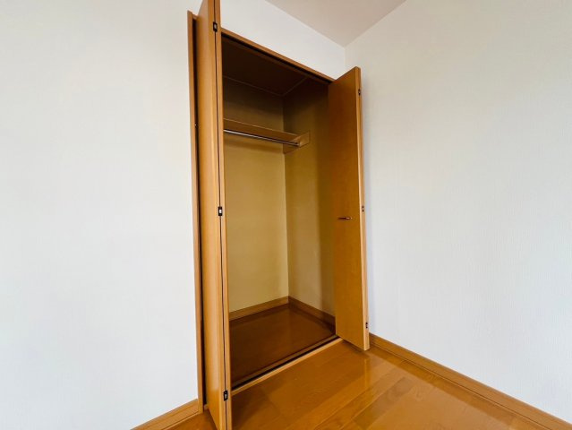 【収納】 | コンフォート新道東弐番館 | 収納があります