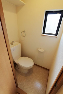 【トイレ】 | オークハウス | 別号室の写真になります。現況優先。
