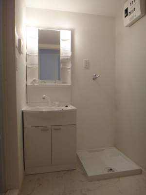 【洗面所】 | セレーナ清水 | 別号室の写真になります。現況優先。