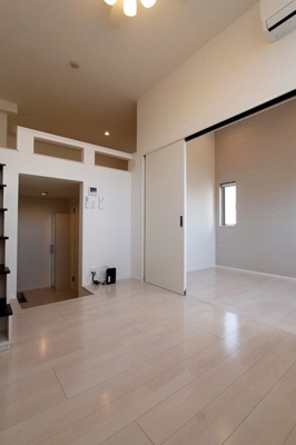 【居間・リビング】 | セゾン | 別号室の写真になります。現況優先。