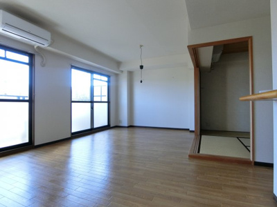 【居間・リビング】 | ゼアス真砂