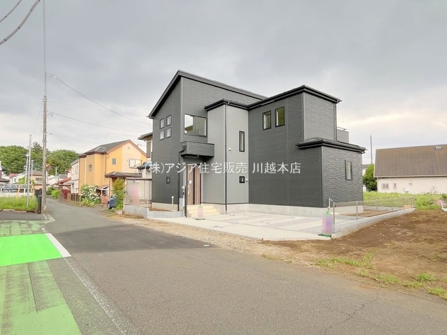 月々７万円台～　新築戸建　川越市笠幡31期の前面道路含む現地写真|角地