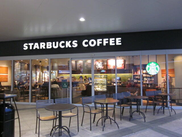 スターバックスコーヒ…まで558m