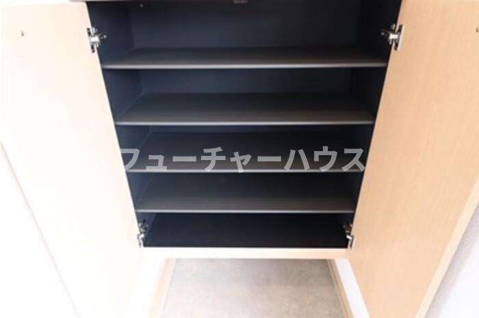リヴィエールの玄関