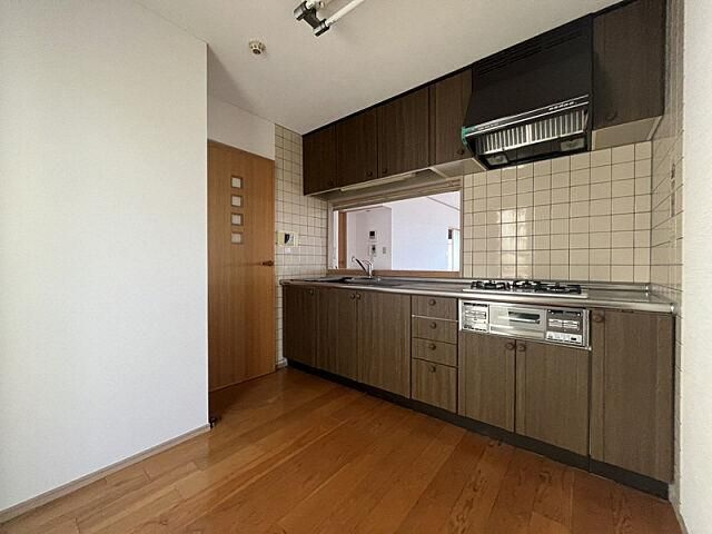 藤和ライブタウン新在家　3番館の居間・リビング