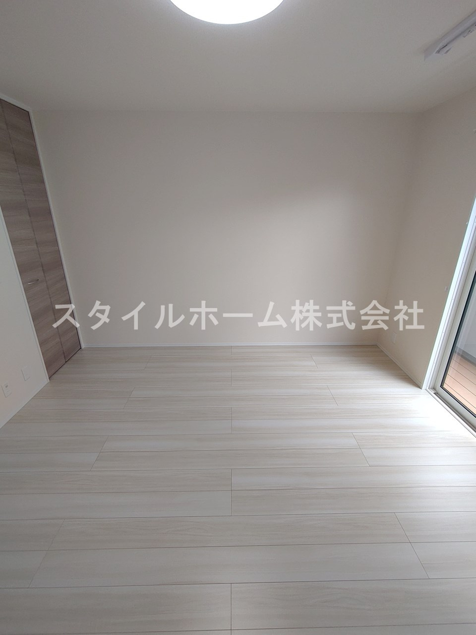 D-square古宿町の居間・リビング